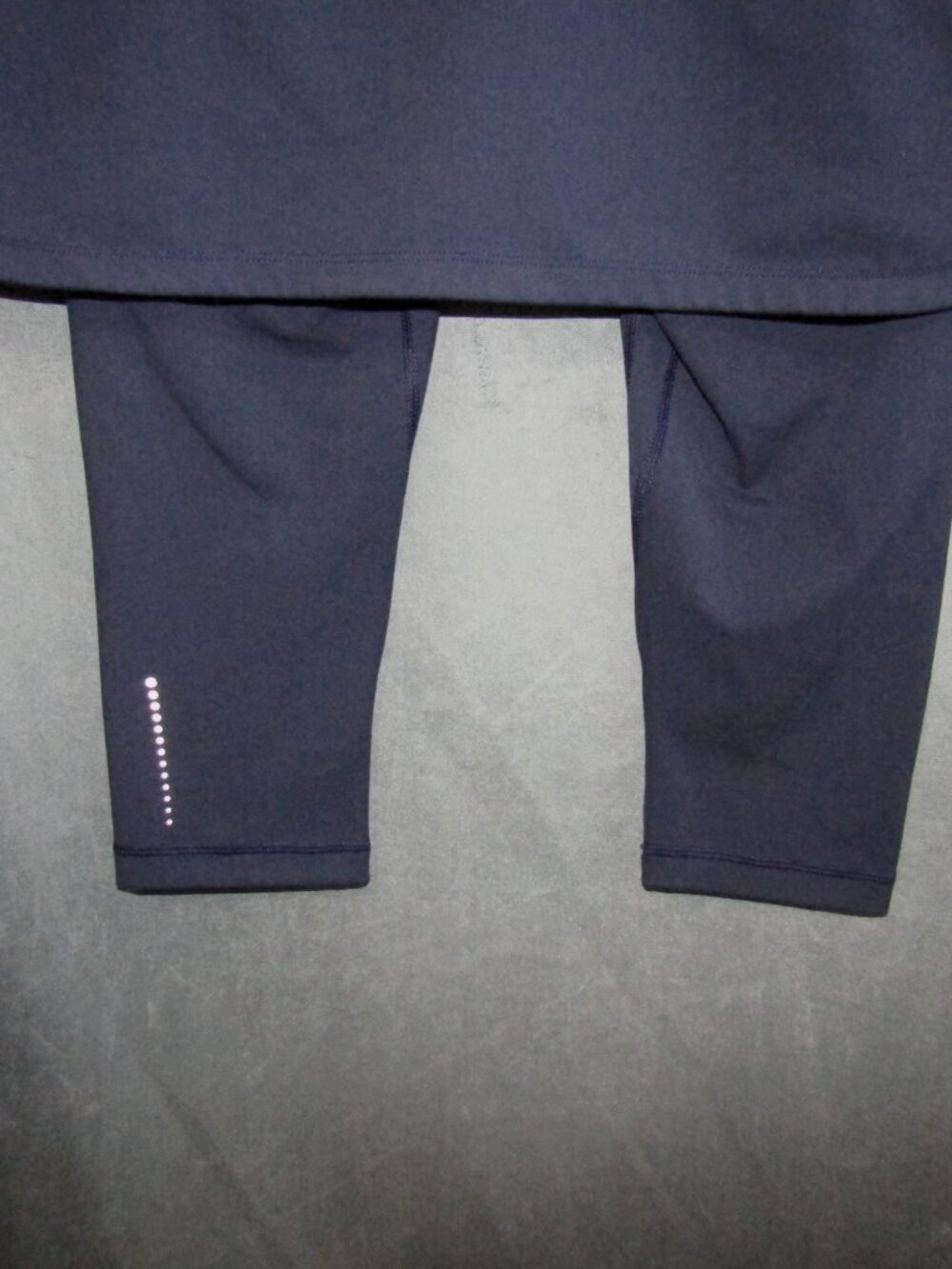 Peter Millar Navy Blue Capri Legging Skort Women's Size M Golf Tennis Pickleball - Picture 7 of 10
